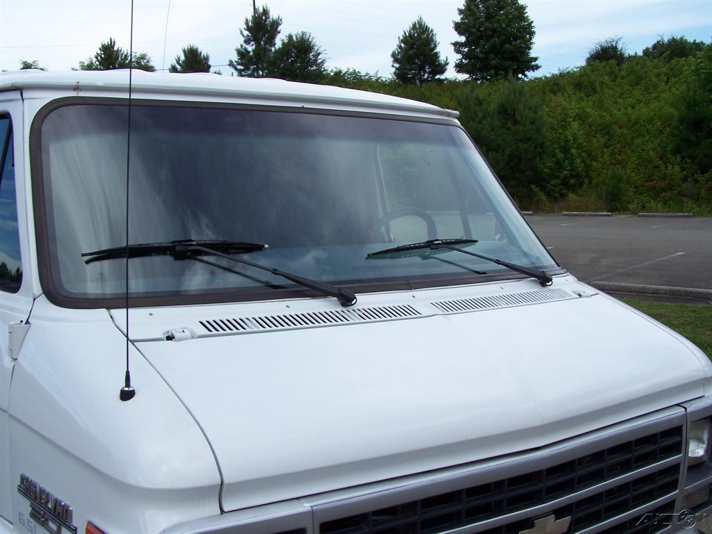 Chevrolet-G20-Van-1995-MinivanVan-16
