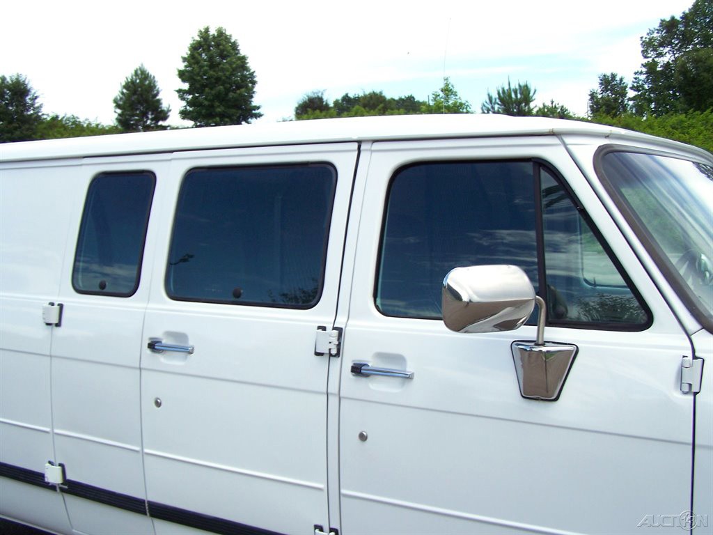 Chevrolet-G20-Van-1995-MinivanVan-18