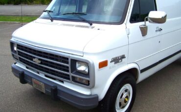 Chevrolet-G20-Van-1995-MinivanVan-22