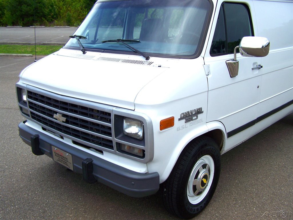 Chevrolet-G20-Van-1995-MinivanVan-22