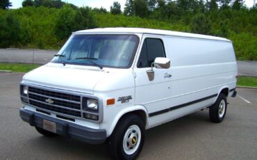 Chevrolet-G20-Van-1995-MinivanVan
