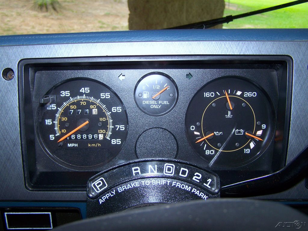 Chevrolet-G20-Van-1995-MinivanVan-8