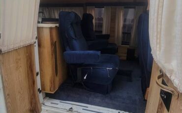 Chevrolet-G20-van-1988-white-11