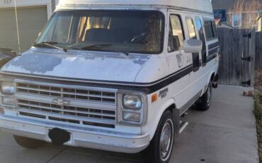 Chevrolet-G20-van-1988-white