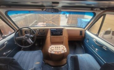 Chevrolet-G20-van-1988-white-5