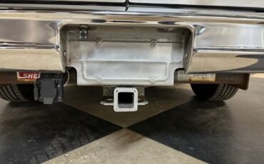 Chevrolet-G20-van-1992-Frost-White-Garnet-19
