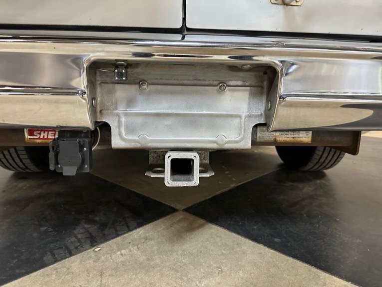 Chevrolet-G20-van-1992-Frost-White-Garnet-19