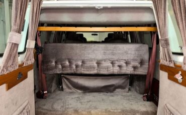 Chevrolet-G20-van-1992-Frost-White-Garnet-21