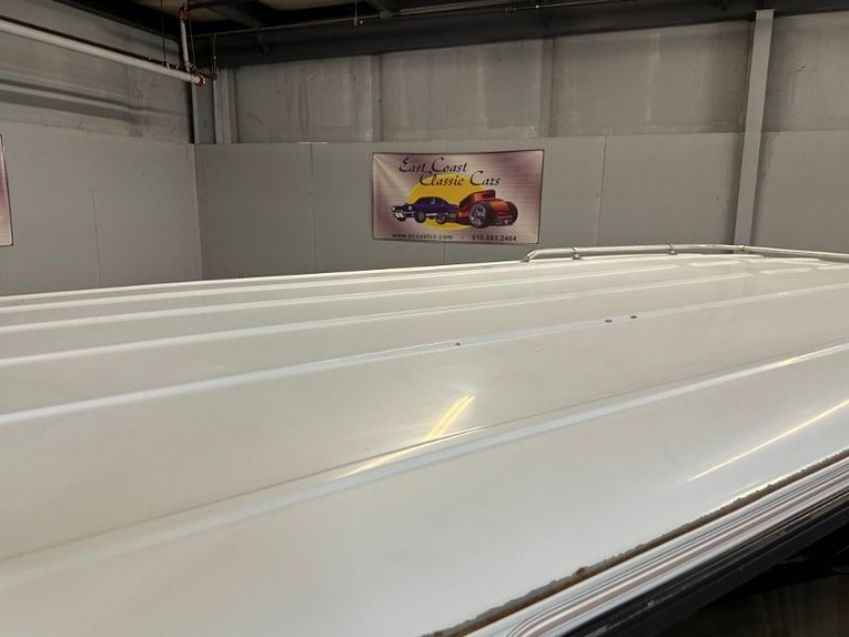 Chevrolet-G20-van-1992-Frost-White-Garnet-29