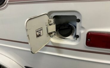 Chevrolet-G20-van-1992-Frost-White-Garnet-30