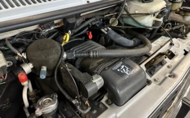 Chevrolet-G20-van-1992-Frost-White-Garnet-39