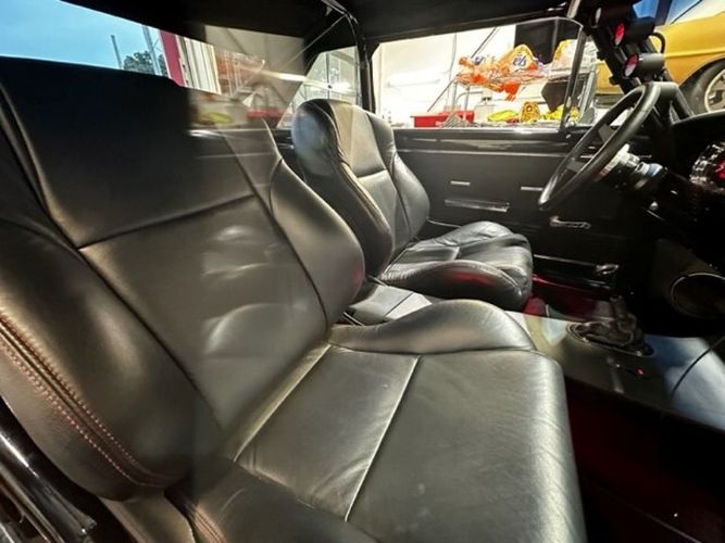 Chevrolet-Ii-1963-Red-BlackRed-stitching-12