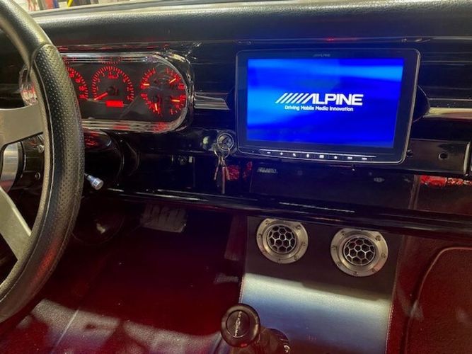Chevrolet-Ii-1963-Red-BlackRed-stitching-25