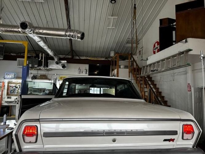 Chevrolet-Ii-1964-Pearl-White-Black-36