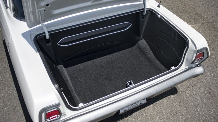 Chevrolet-Ii-1964-Pearl-White-Black