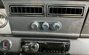 Chevrolet-Ii-1966-Gray-Black-Leather-13
