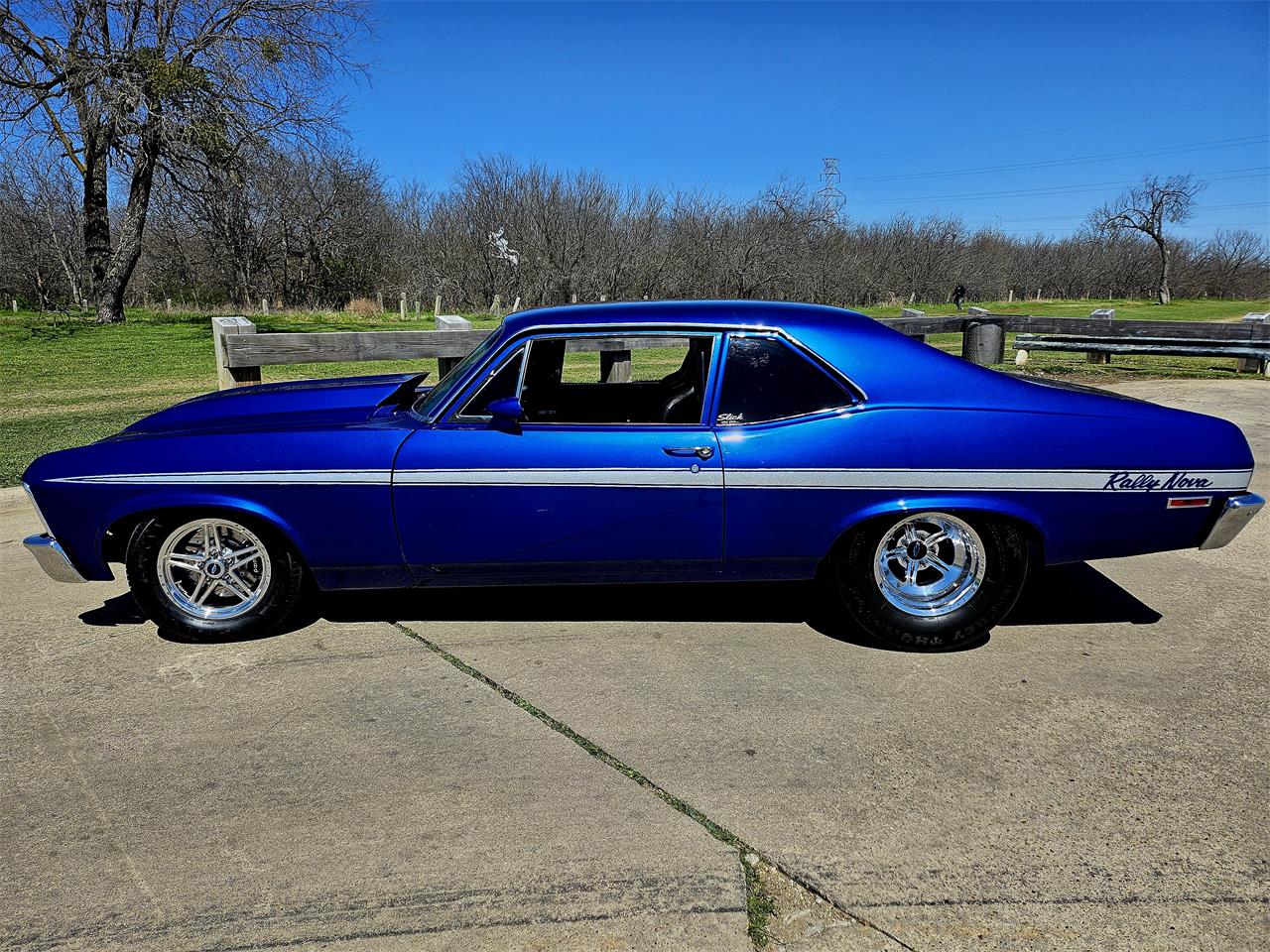 Chevrolet-Ii-nova-1972-Electric-blue-Black-on-black-23