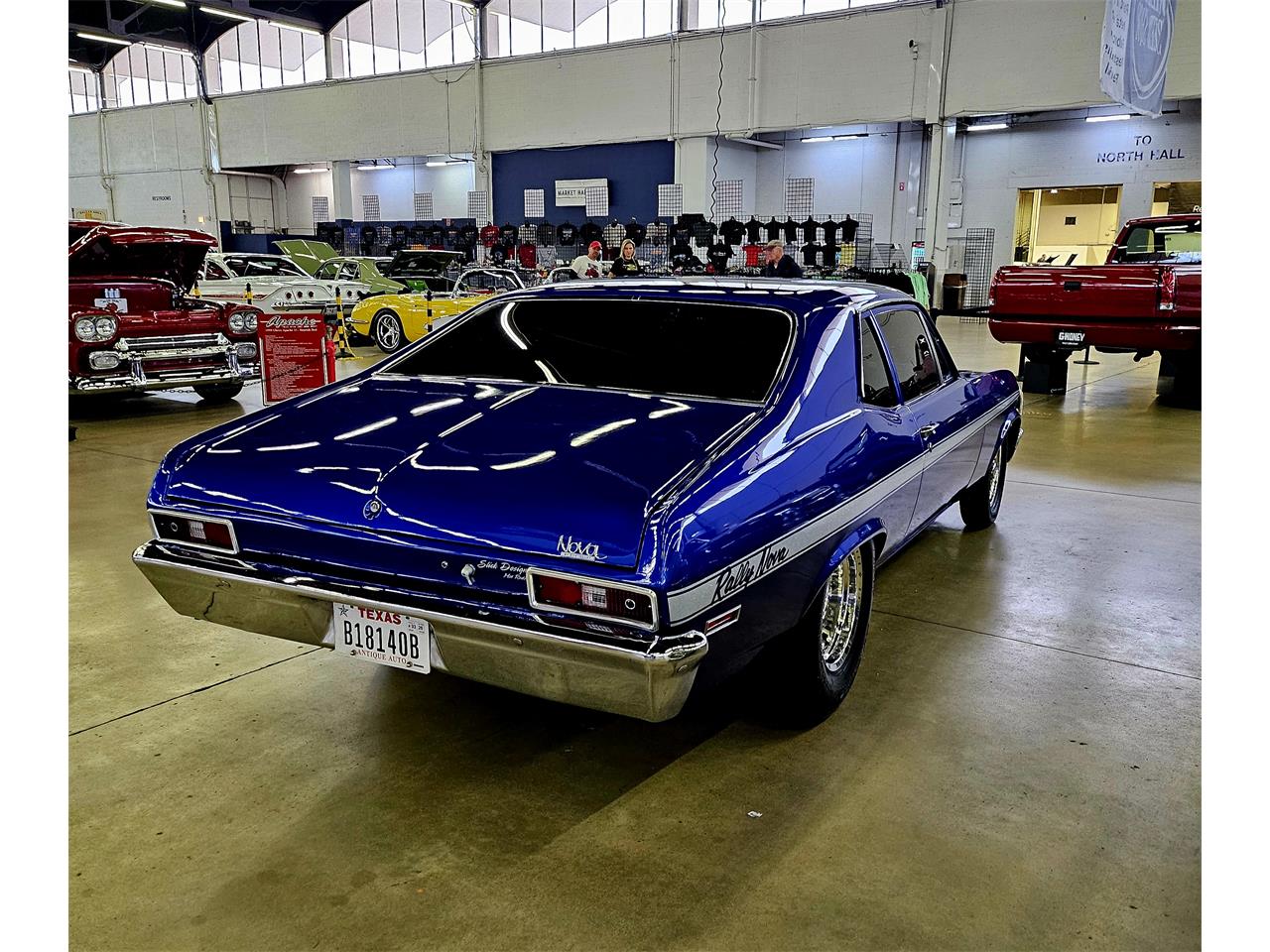 Chevrolet-Ii-nova-1972-Electric-blue-Black-on-black-29
