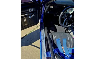 Chevrolet-Ii-nova-1972-Electric-blue-Black-on-black-32