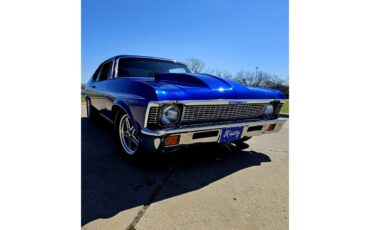 Chevrolet-Ii-nova-1972-Electric-blue-Black-on-black-43