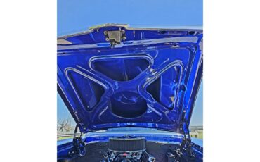 Chevrolet-Ii-nova-1972-Electric-blue-Black-on-black-7