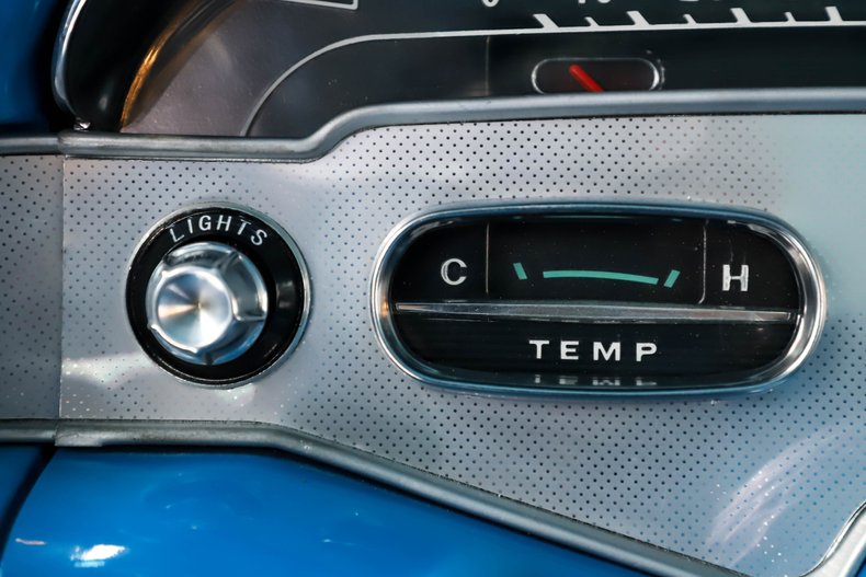 Chevrolet-Impala-1958-Cashmere-Blue-Blue-23
