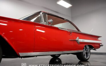 Chevrolet-Impala-1960-22