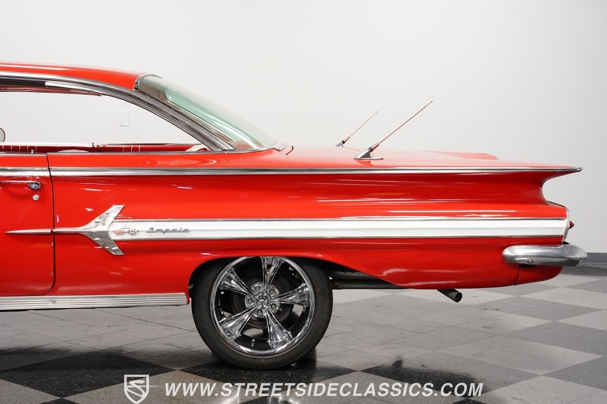 Chevrolet-Impala-1960-24