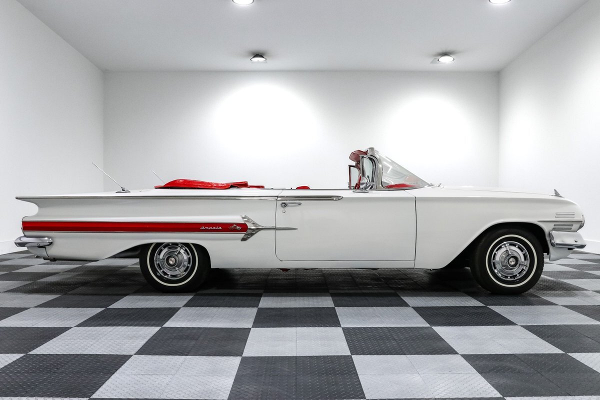 Chevrolet-Impala-1960-Convertible-11