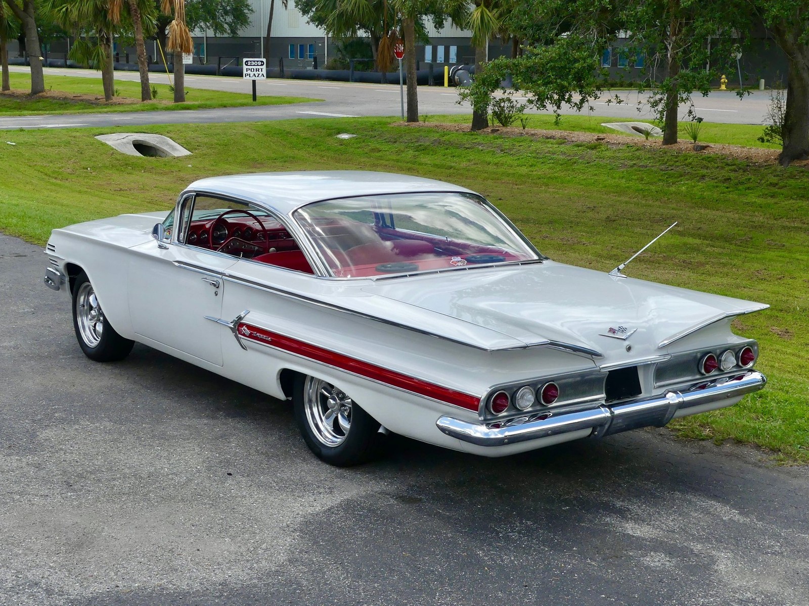 Chevrolet-Impala-1960-Coupe-12