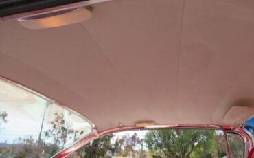 Chevrolet-Impala-1960-Ermine-White-Red-6