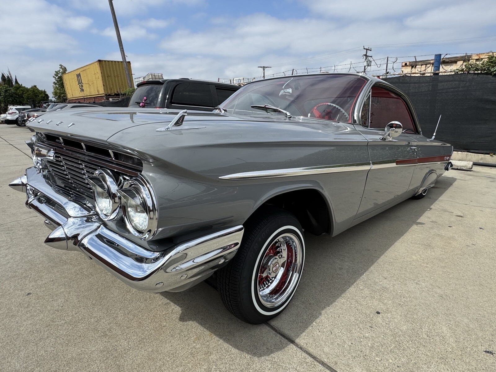 Chevrolet-Impala-1961-Coupe-1