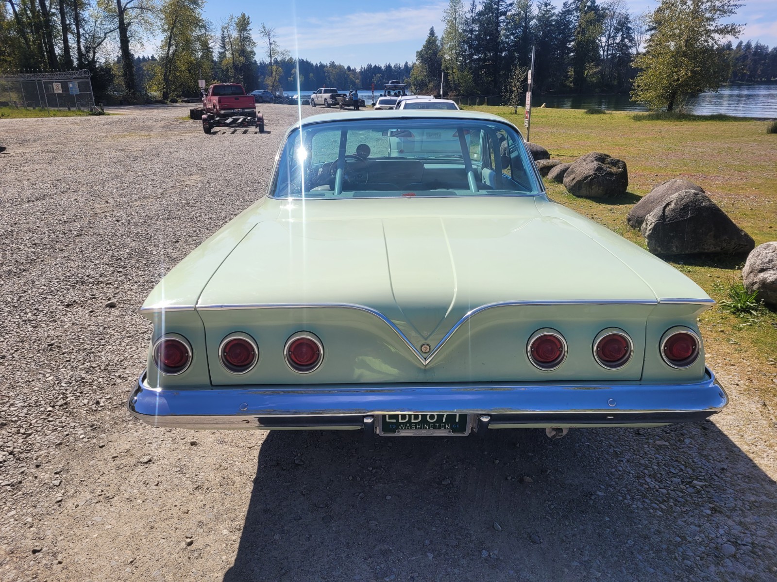 Chevrolet-Impala-1961-Coupe-1