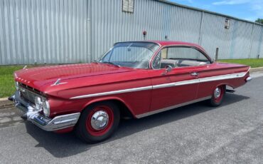 Chevrolet-Impala-1961-Coupe-1