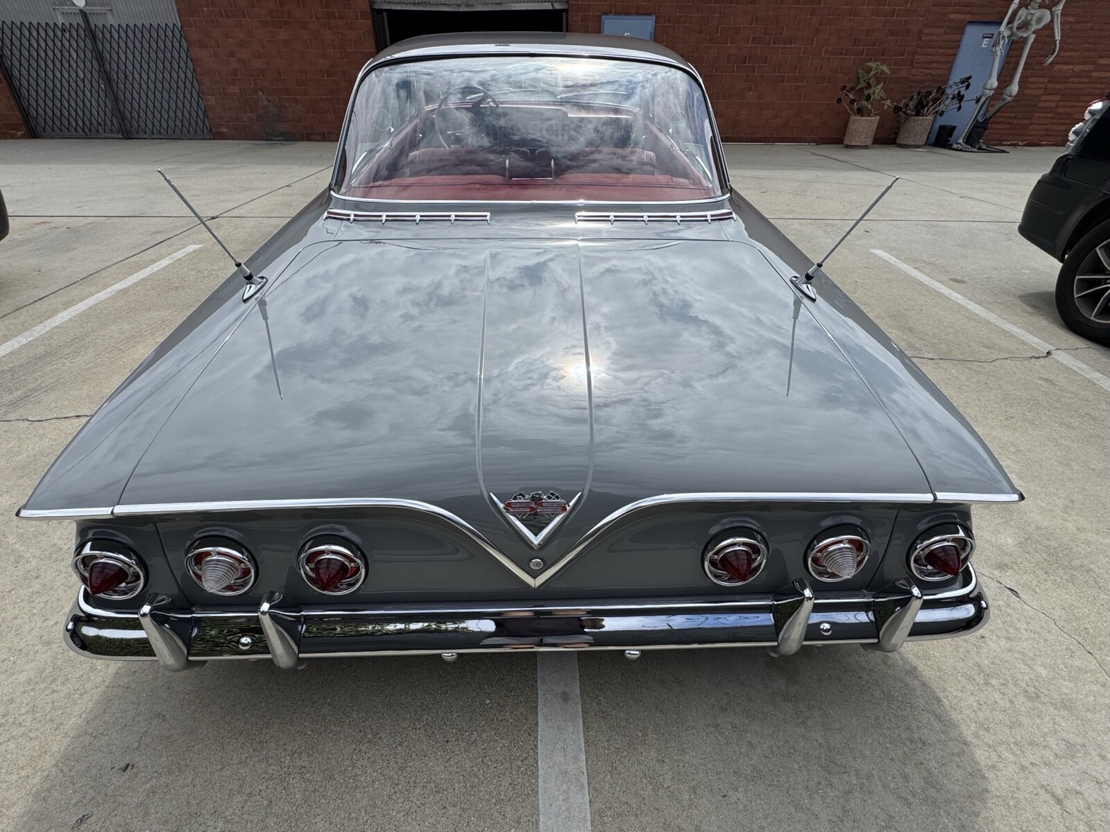 Chevrolet-Impala-1961-Coupe-10
