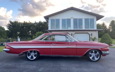 Chevrolet-Impala-1961-Coupe-10
