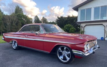 Chevrolet-Impala-1961-Coupe-11