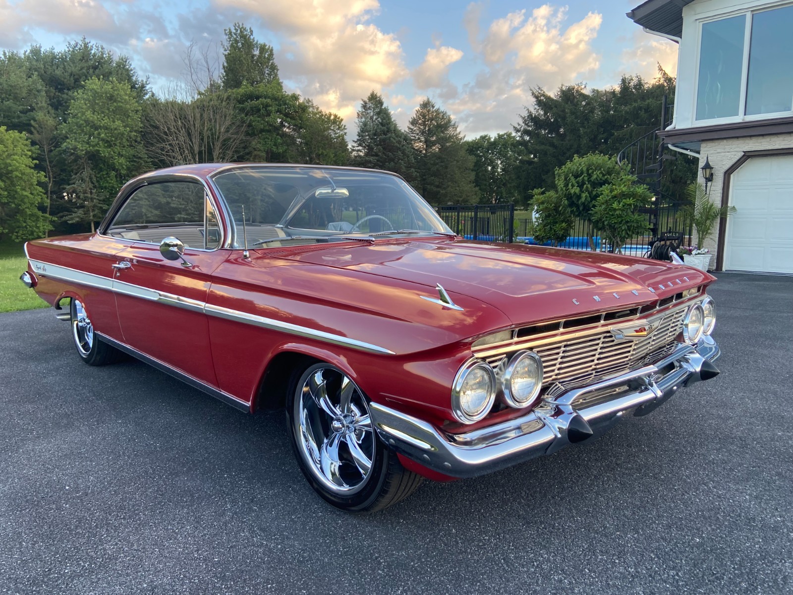 Chevrolet-Impala-1961-Coupe-12