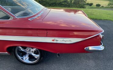 Chevrolet-Impala-1961-Coupe-17