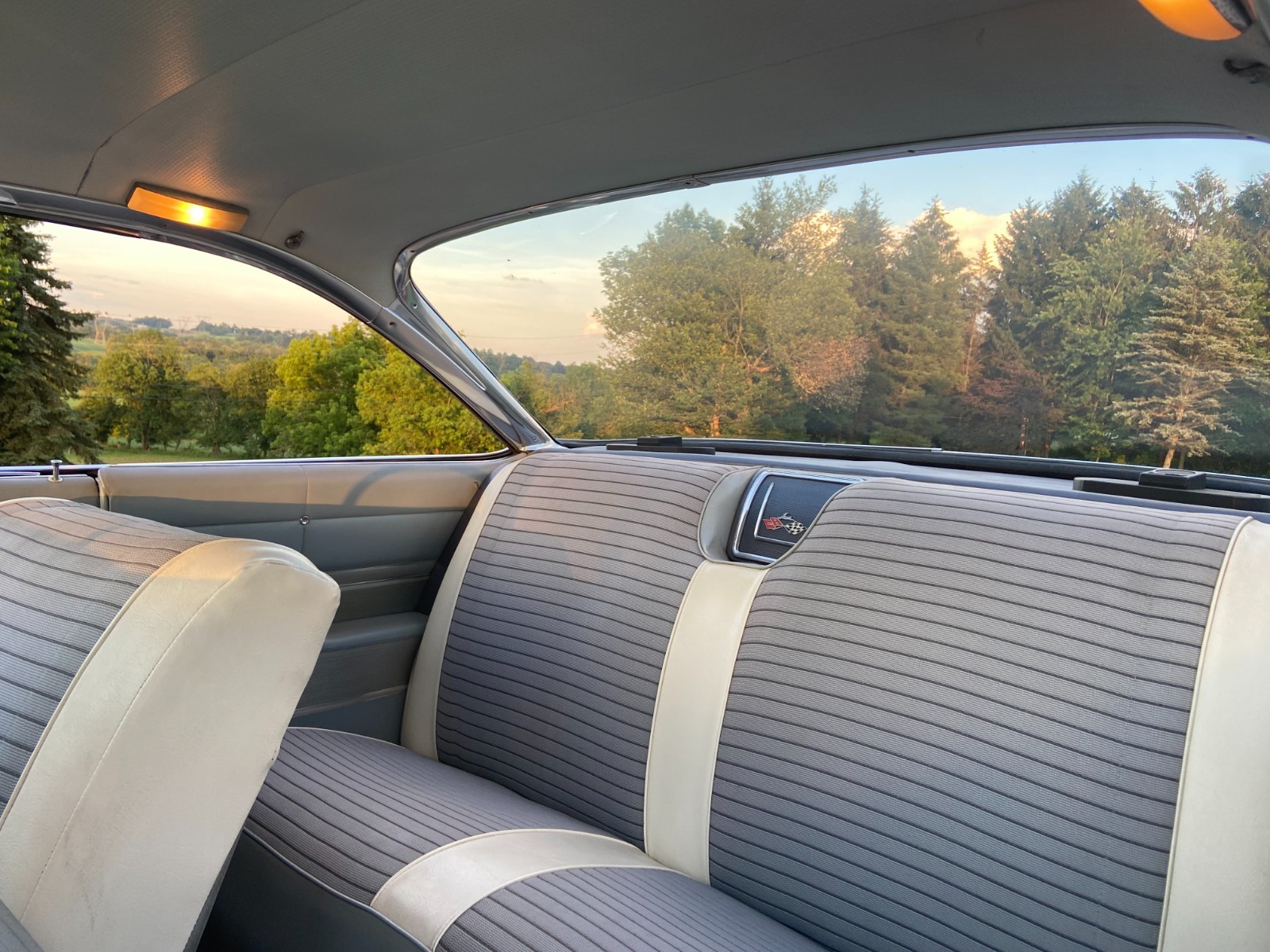 Chevrolet-Impala-1961-Coupe-29