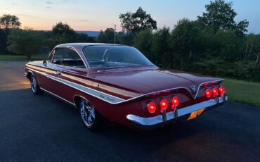 Chevrolet-Impala-1961-Coupe-37