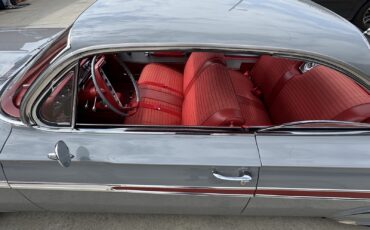 Chevrolet-Impala-1961-Coupe-4