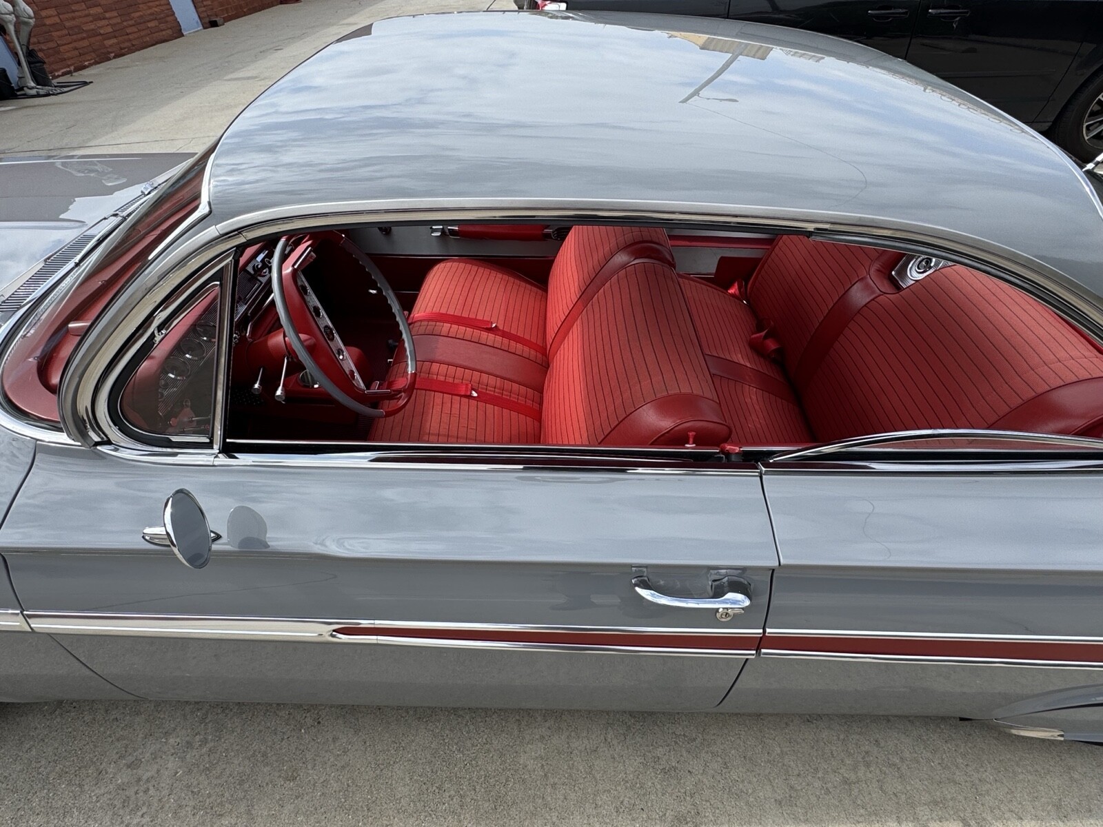 Chevrolet-Impala-1961-Coupe-4