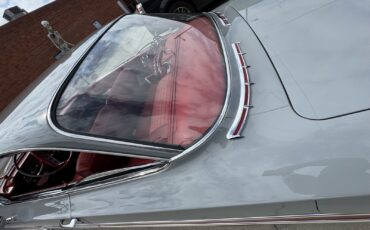 Chevrolet-Impala-1961-Coupe-6