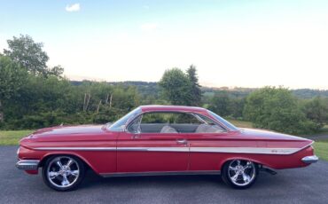 Chevrolet-Impala-1961-Coupe-6