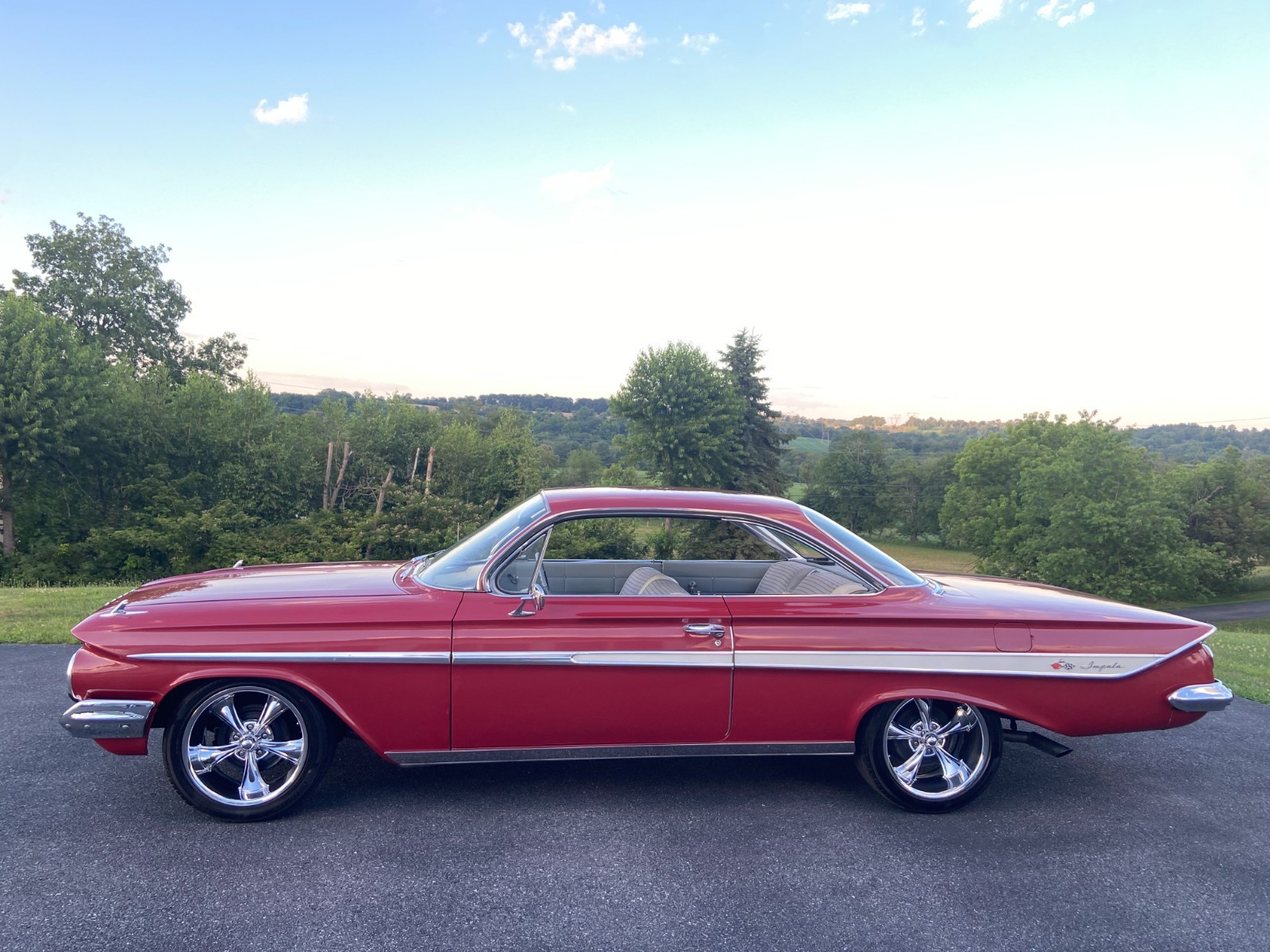Chevrolet-Impala-1961-Coupe-6