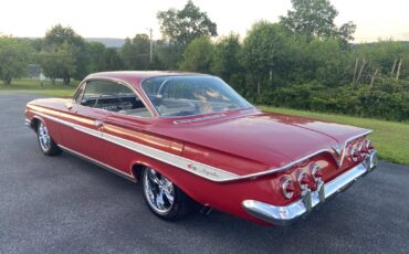 Chevrolet-Impala-1961-Coupe-7