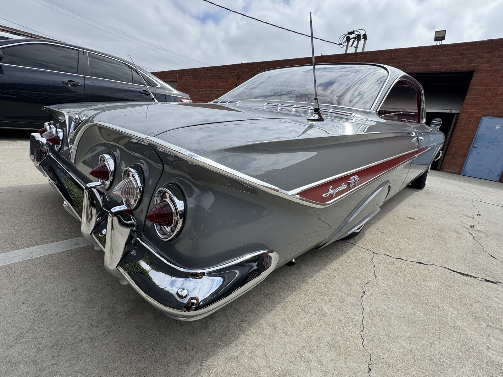 Chevrolet-Impala-1961-Coupe-9