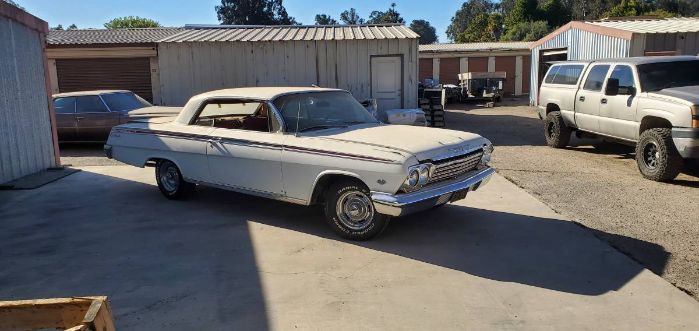 Chevrolet-Impala-1962-2