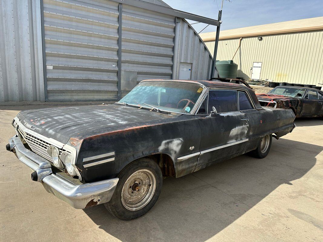 Chevrolet-Impala-1963-1